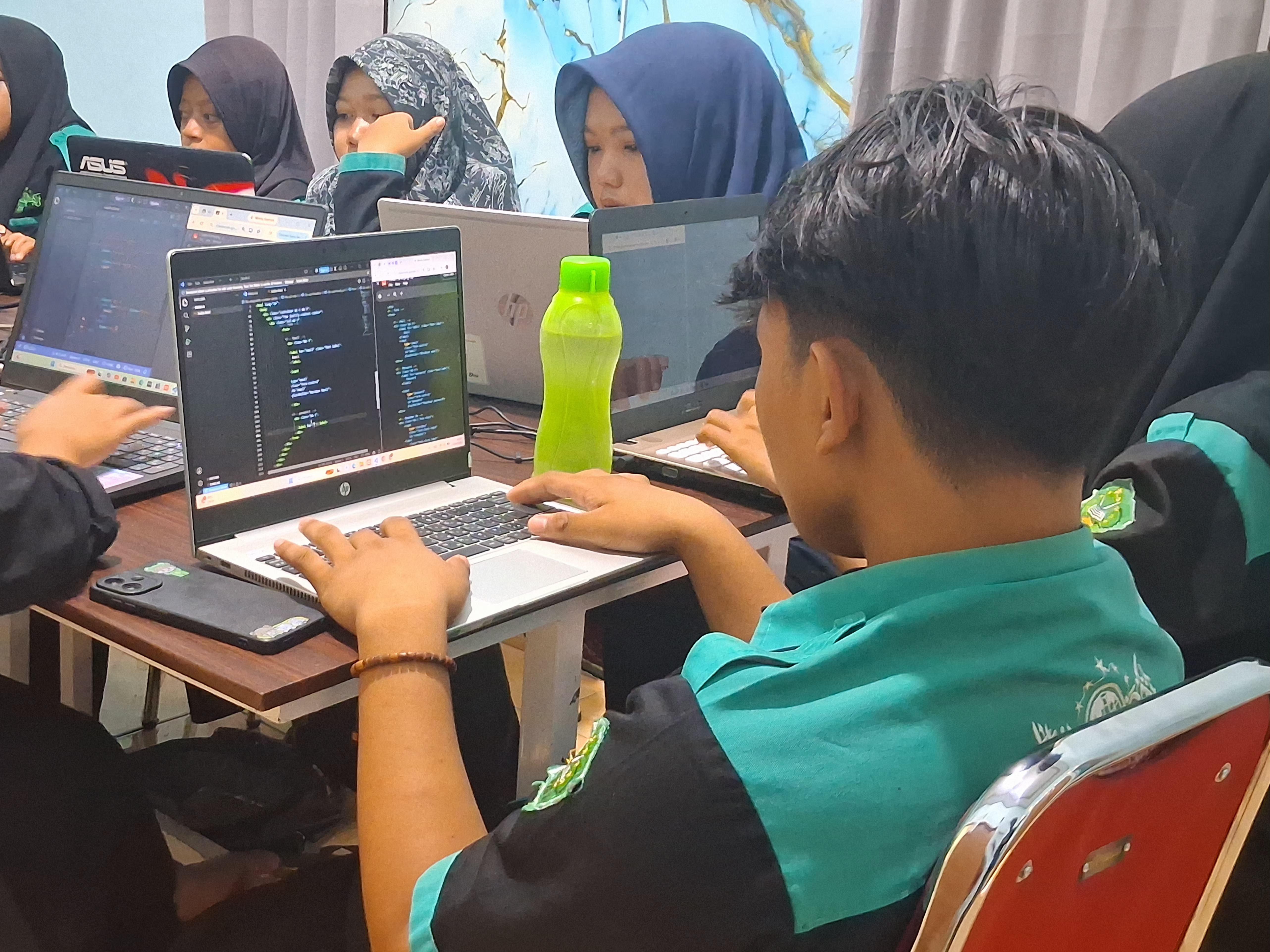 Tingkatkan Skill Coding, Siswa RPL SMK NU Ma'arif 6 Sekampung Jalani PKL di Langgas Sinau